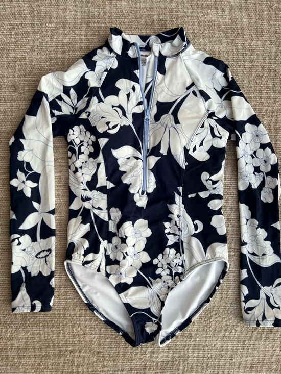 Lands' End Other - Lands' End Navy Blue & White Floral Long-Sleeve Rash Guard Swimsuit size 6P